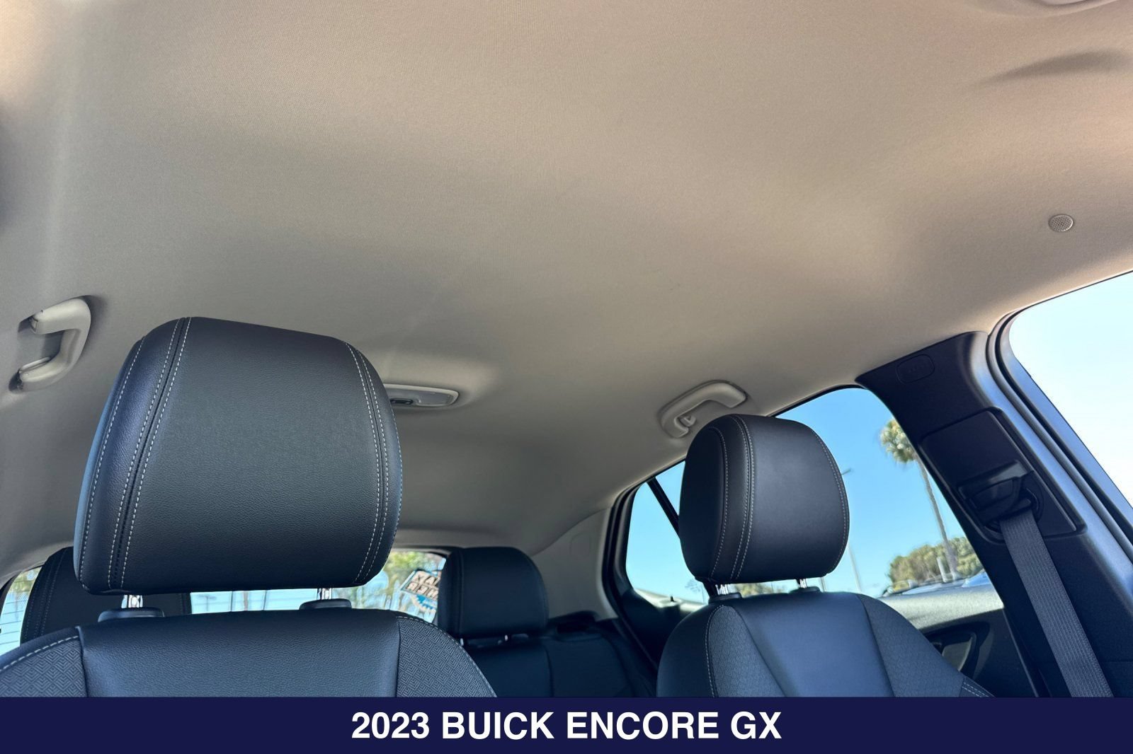 Used 2023 Buick Encore GX Select w/ Sport Touring Package FWD image 19