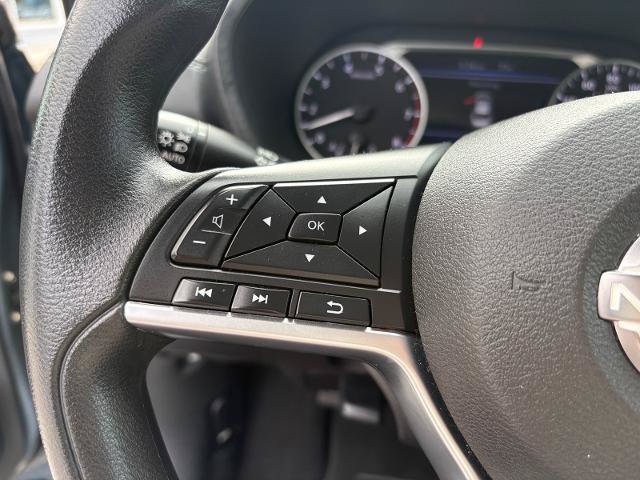 Used 2025 Nissan Sentra SV FWD image 16