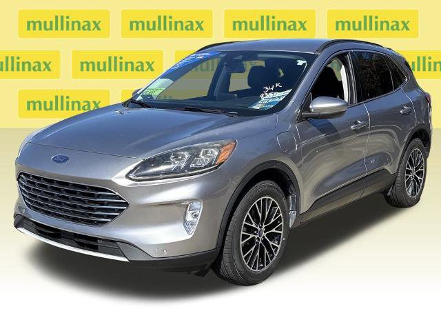 Certified 2022 Ford Escape Titanium image 6