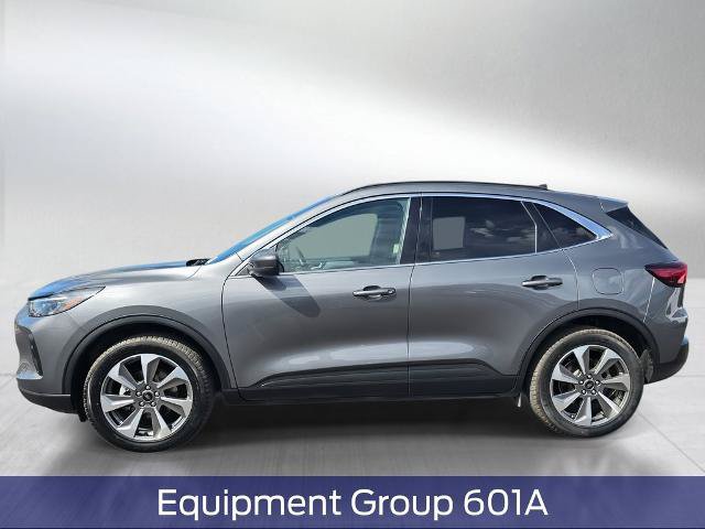 Certified 2025 Ford Escape Platinum AWD/4WD image 3