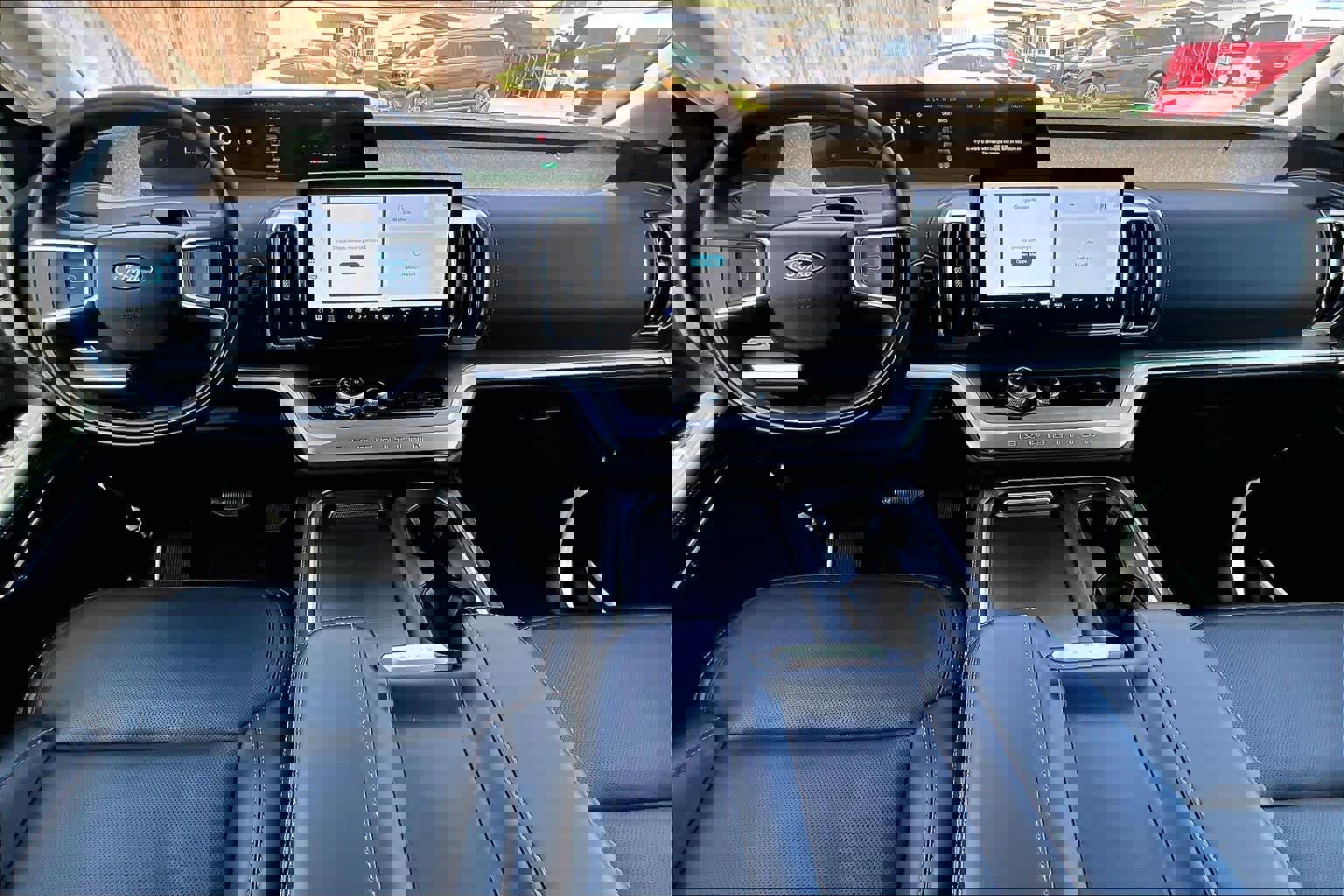 Certified 2025 Ford Expedition Max Platinum image 18