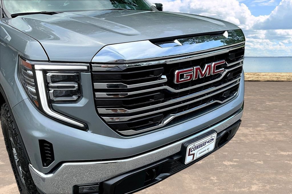 Used 2025 GMC Sierra 1500 SLT AWD/4WD image 35
