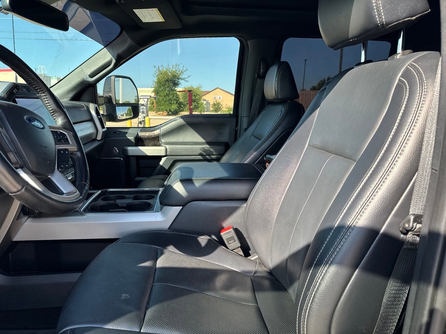 Certified 2022 Ford F250 Lariat w/ Lariat Ultimate Package AWD/4WD image 11