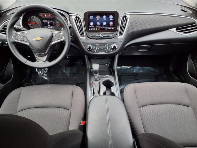 Used 2024 Chevrolet Malibu LT w/ Sport Edition image 13