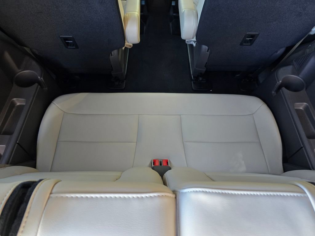 Certified 2022 Ford Explorer Platinum w/ Equipment Group 601A image 58