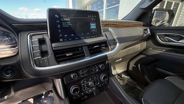 Used 2023 Chevrolet Tahoe Premier AWD/4WD image 17
