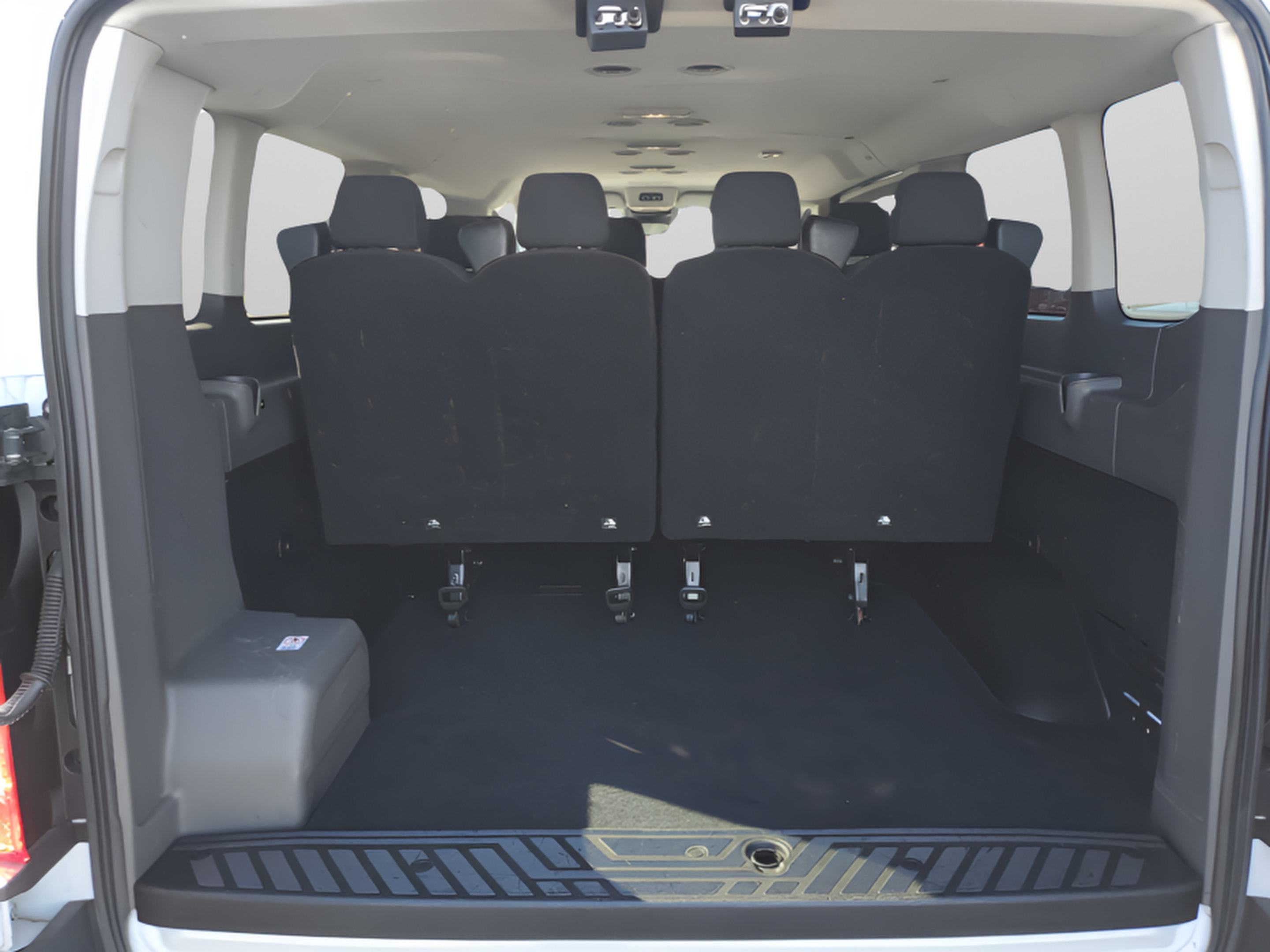 Certified 2023 Ford Transit 350 XLT RWD image 13