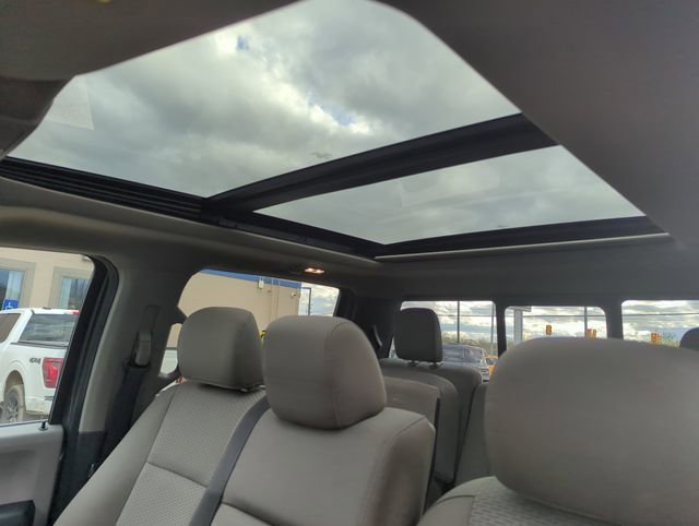 Certified 2022 Ford F250 XLT w/ XLT Premium Package AWD/4WD image 32