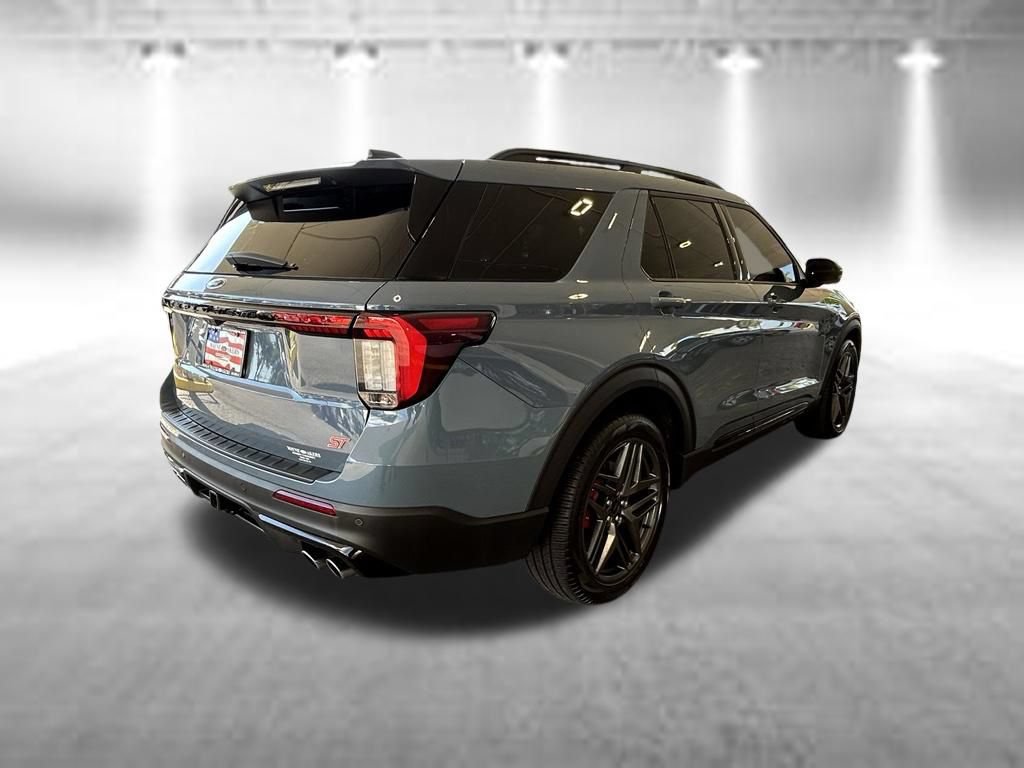 Certified 2025 Ford Explorer ST AWD/4WD image 4