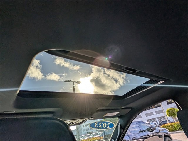 Used 2023 Chevrolet Silverado 1500 High Country w/ High Country Premium Package image 11