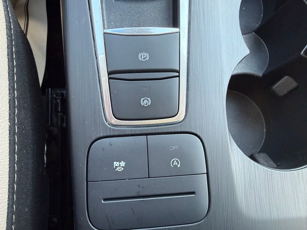 Certified 2022 Ford Escape SEL image 24