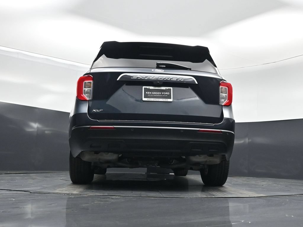 Certified 2023 Ford Explorer XLT RWD image 47