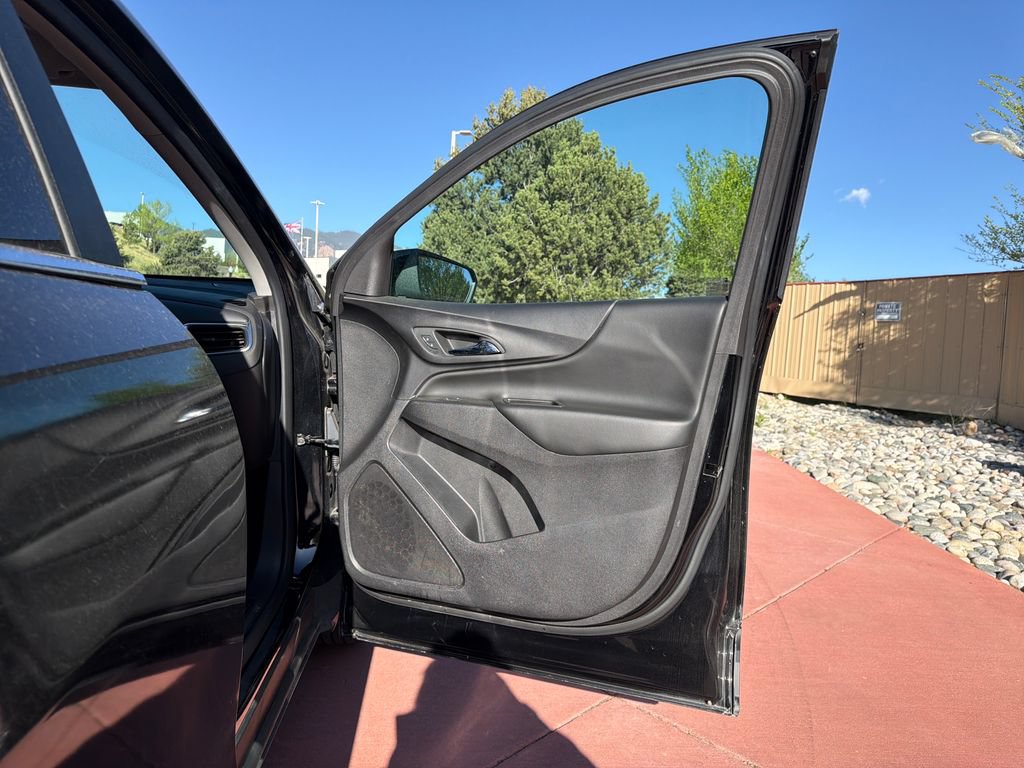 Used 2024 Chevrolet Equinox LT AWD/4WD image 31