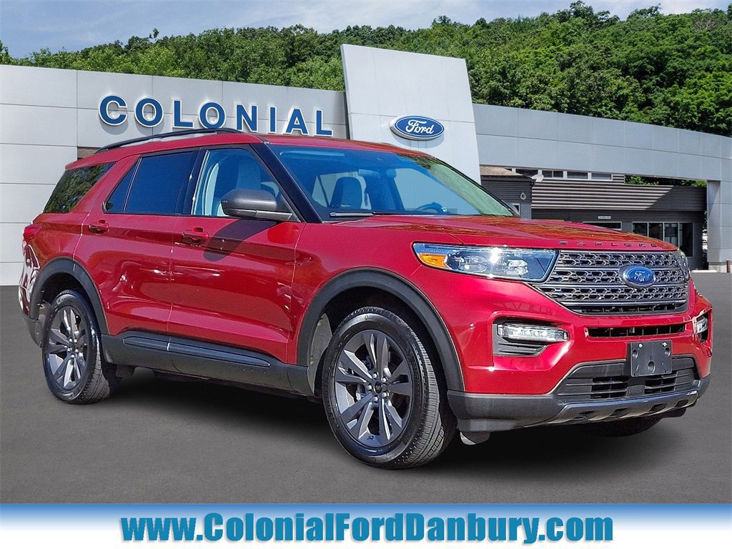 Certified 2021 Ford Explorer XLT w/ Equipment Group 202A image 5