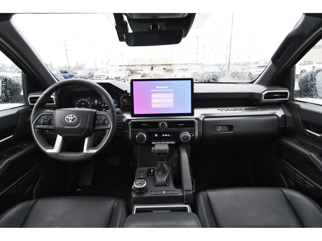Used 2025 Toyota Tacoma TRD Off-Road AWD/4WD image 12