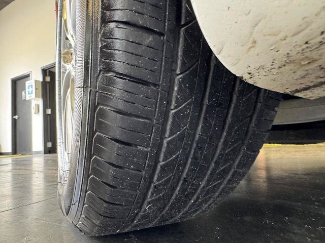 Used 2022 Chrysler Pacifica Touring-L AWD/4WD image 11