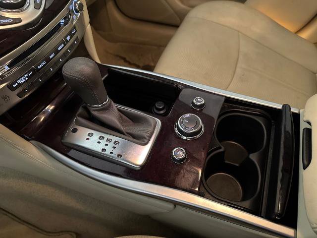 Used 2019 INFINITI Q70 Luxe image 29