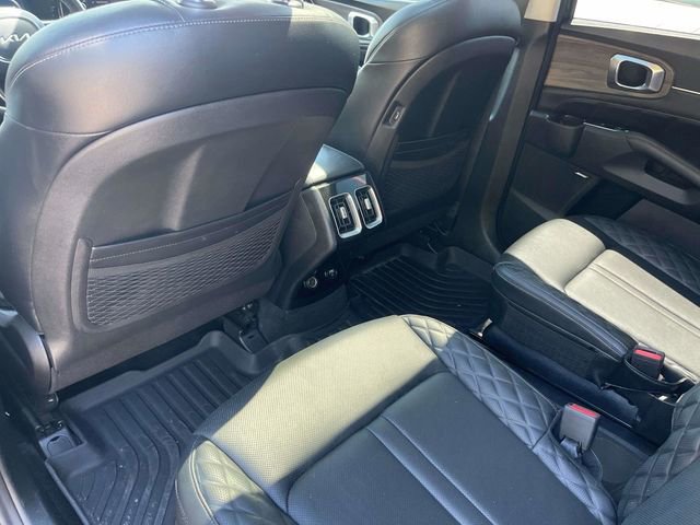 Used 2022 Kia Sorento SX Prestige AWD/4WD image 23