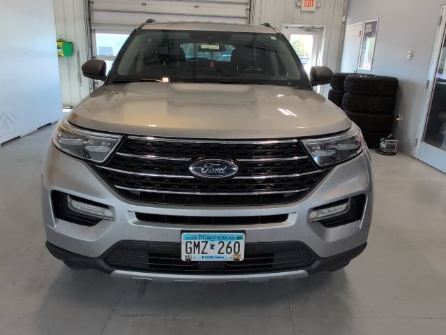 Certified 2021 Ford Explorer XLT w/ Equipment Group 202A AWD/4WD image 8