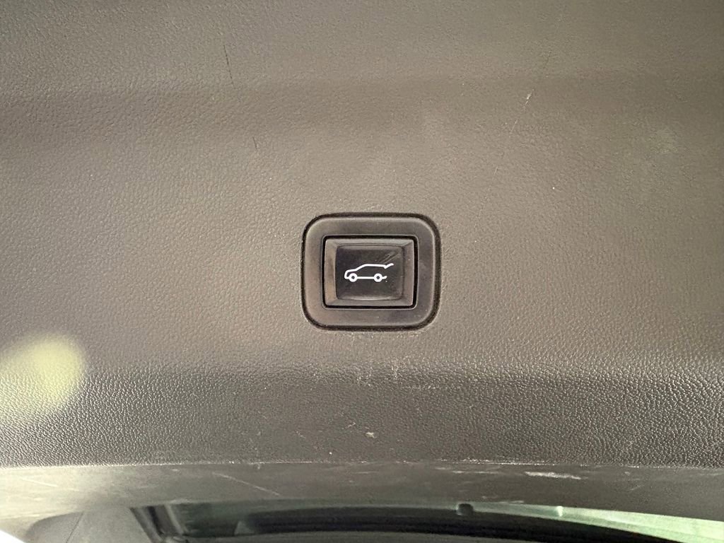 Used 2021 Chevrolet Tahoe Z71 AWD/4WD image 35