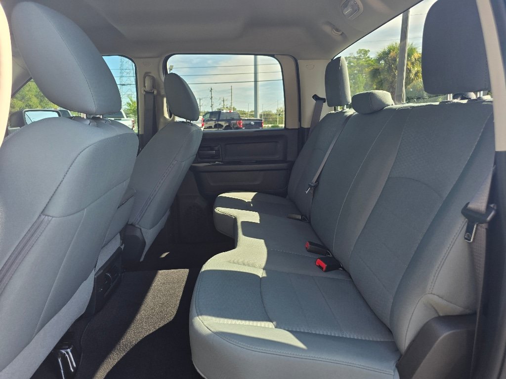 Used 2019 RAM 1500 Express w/ Express Value Package AWD/4WD image 17