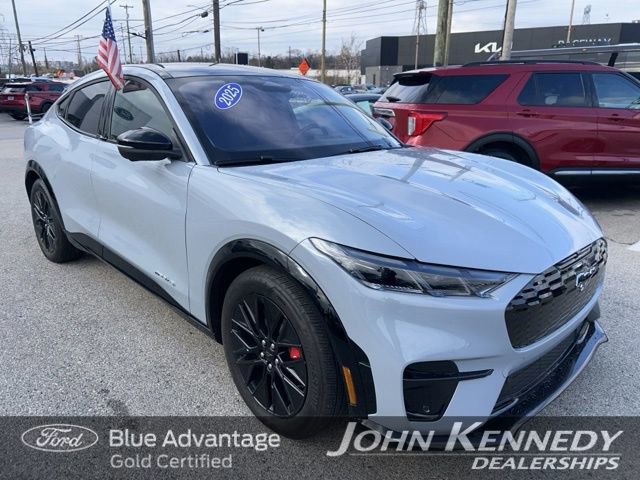 Certified 2025 Ford Mustang Mach-E Premium w/ Sport Appearance Package image 4