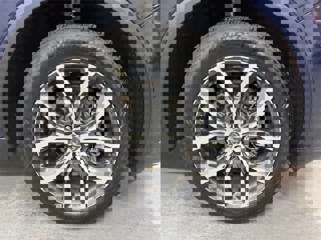 Used 2023 Acura MDX TECHNOLOGY image 2