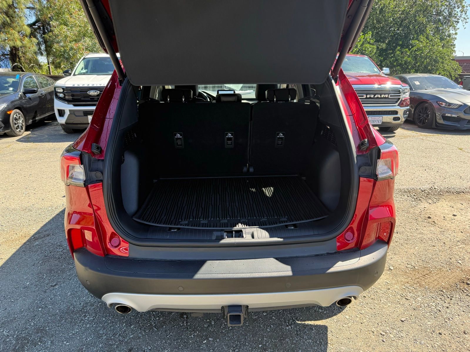 Certified 2020 Ford Escape Titanium image 5