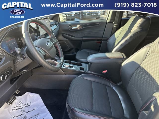 Certified 2023 Ford Escape ST-Line w/ Tech Pack #1 image 17