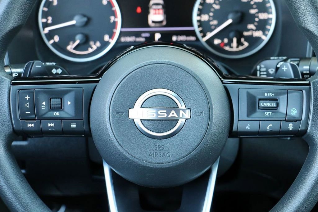 Used 2023 Nissan Rogue SV image 23