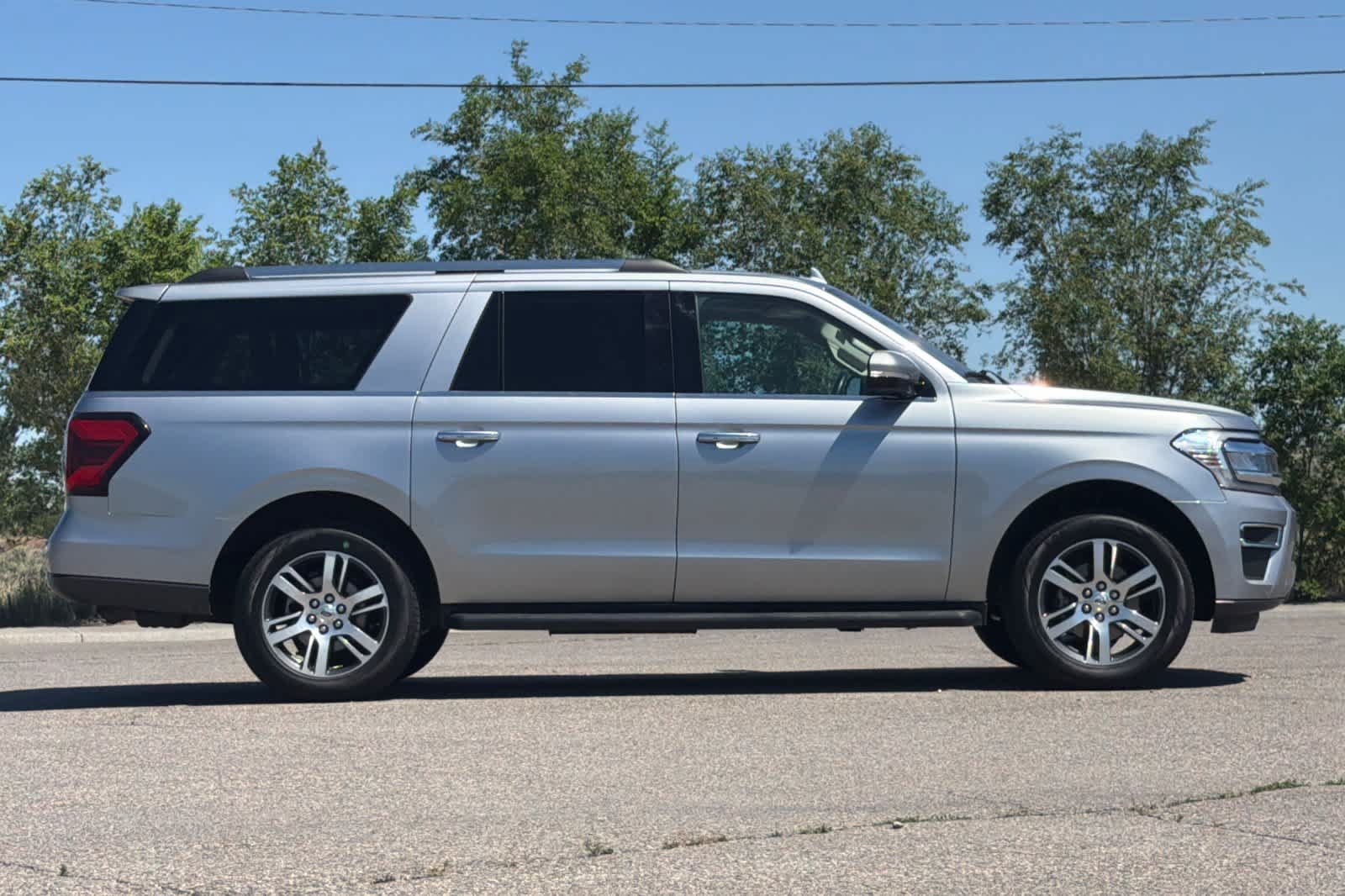 Certified 2024 Ford Expedition Max Limited AWD/4WD image 8