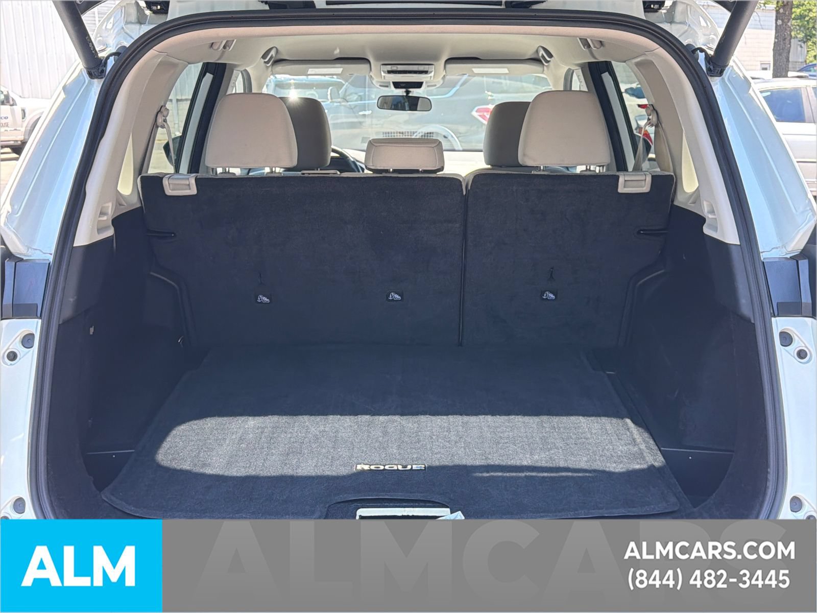 Used 2025 Nissan Rogue SV FWD image 21