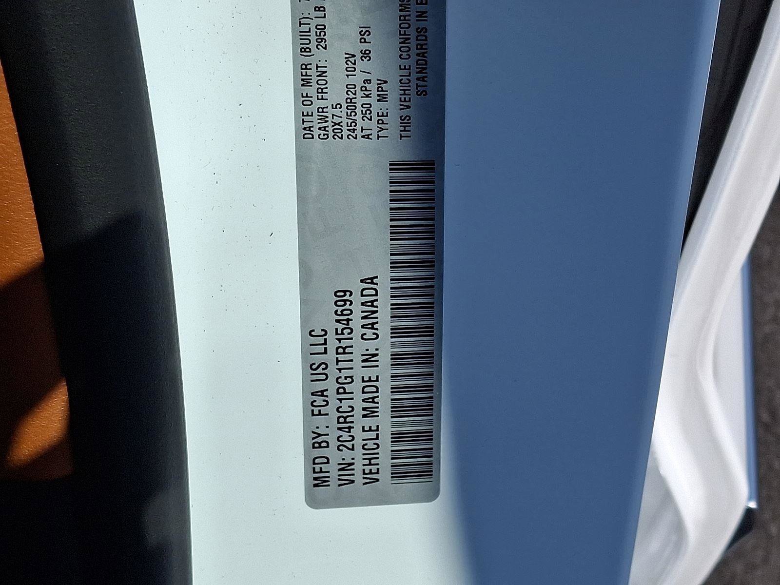 Used 2026 Chrysler Pacifica Pinnacle w/ Trailer Tow Group FWD image 52