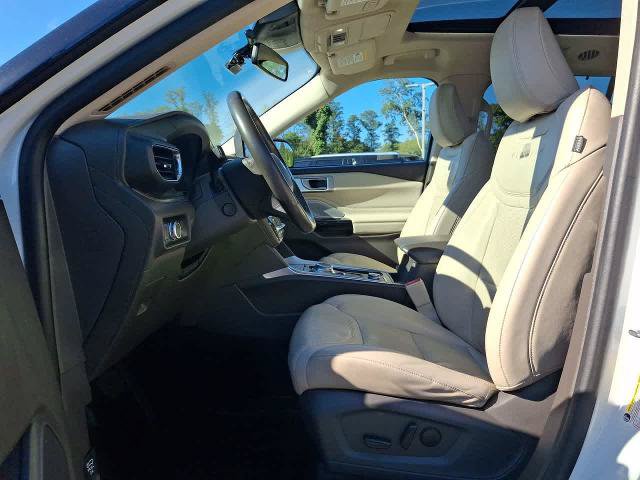 Certified 2023 Ford Explorer Platinum AWD/4WD image 17