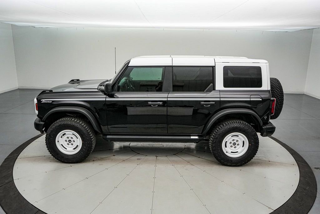 Certified 2024 Ford Bronco Heritage Edition image 2