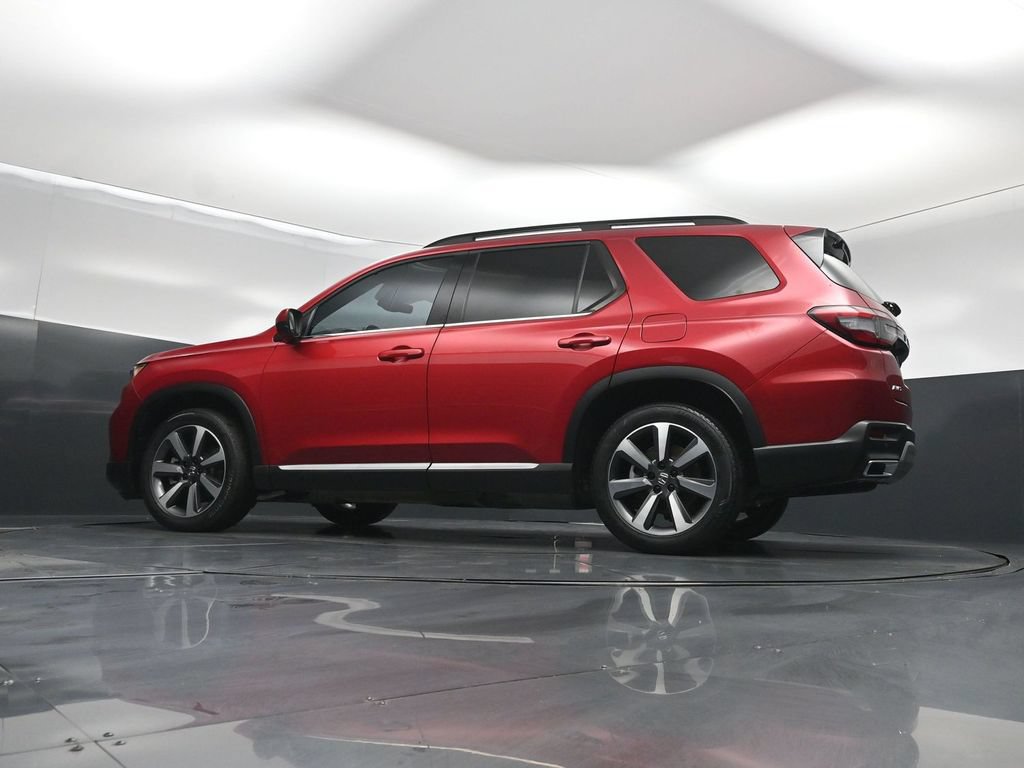 Used 2023 Honda Pilot Elite image 47