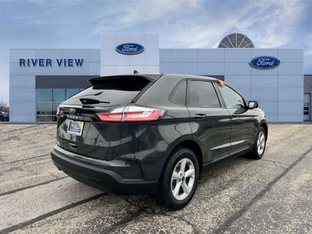 Certified 2021 Ford Edge SE image 4