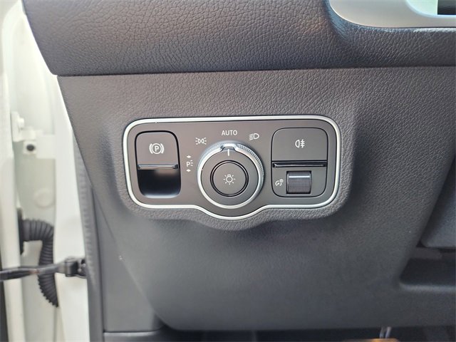 Used 2024 Mercedes-Benz EQB 250+ image 23