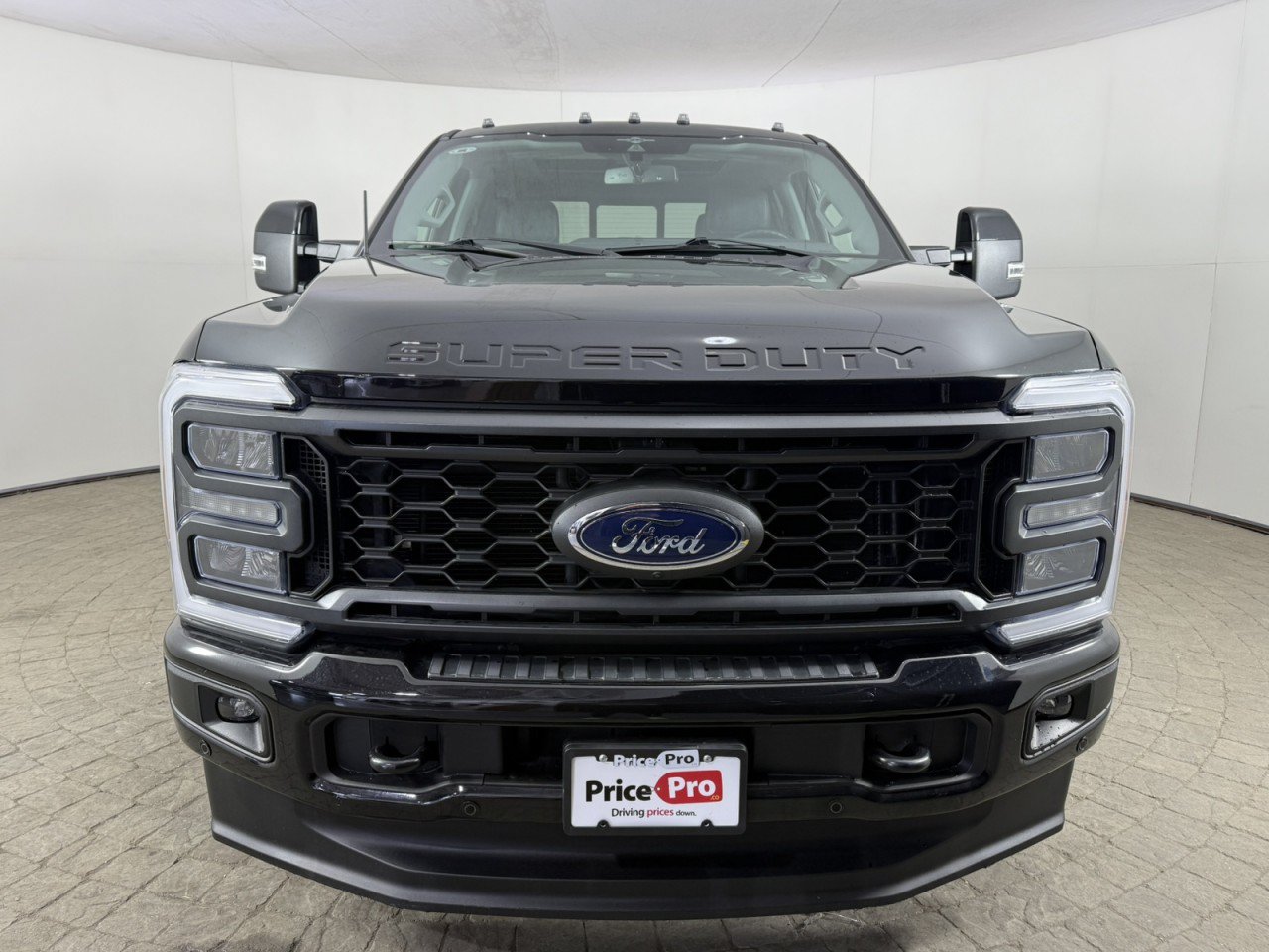Certified 2023 Ford F250 Lariat w/ Lariat Ultimate Package AWD/4WD image 2