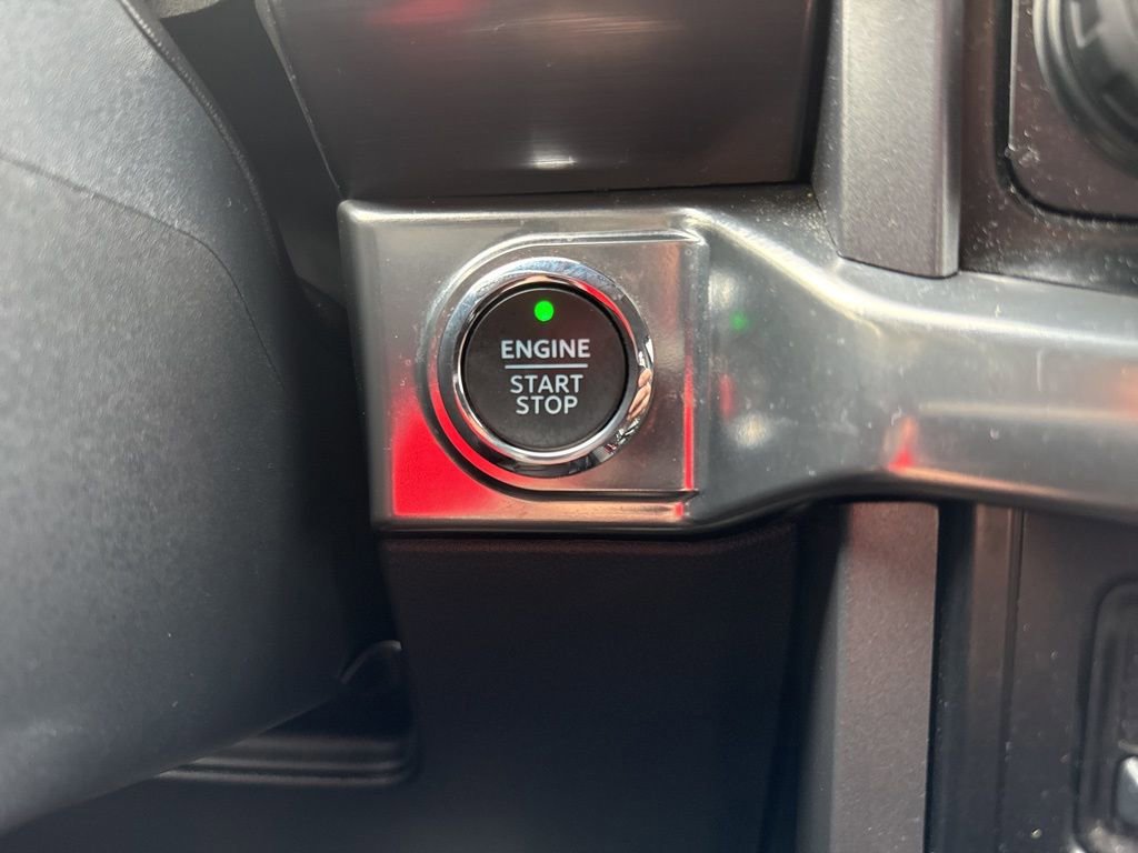 Certified 2023 Ford F150 Lariat w/ Equipment Group 502A High image 39