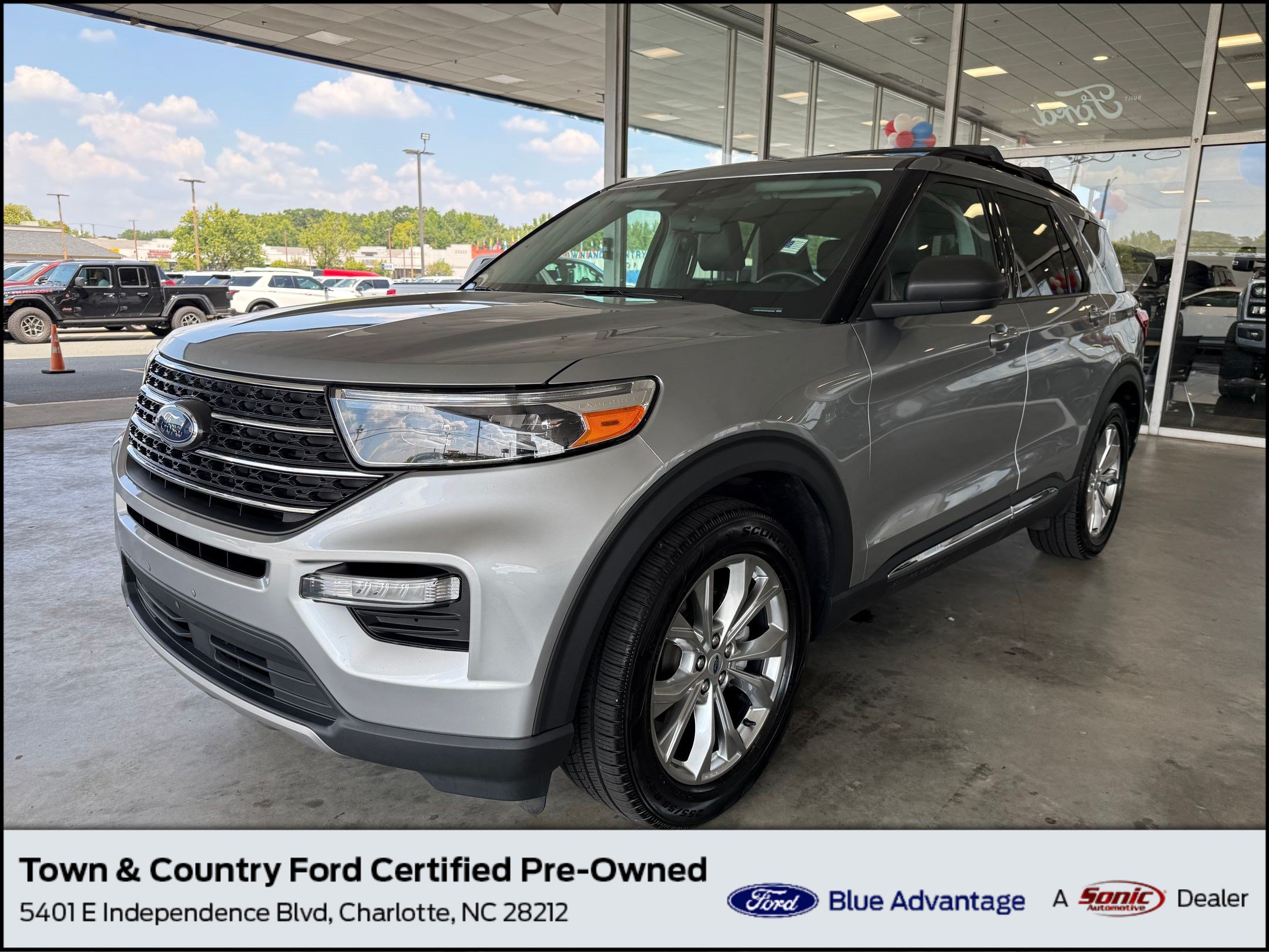 Certified 2024 Ford Explorer XLT w/ Equipment Group 202A