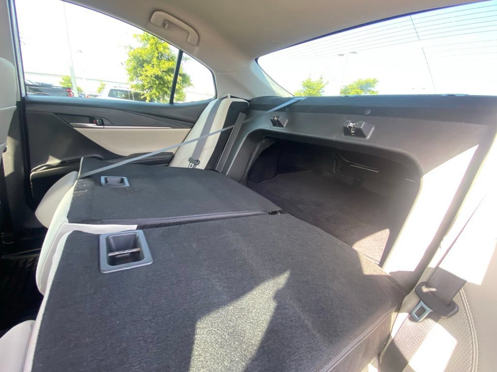Used 2026 Toyota Camry XLE FWD image 27