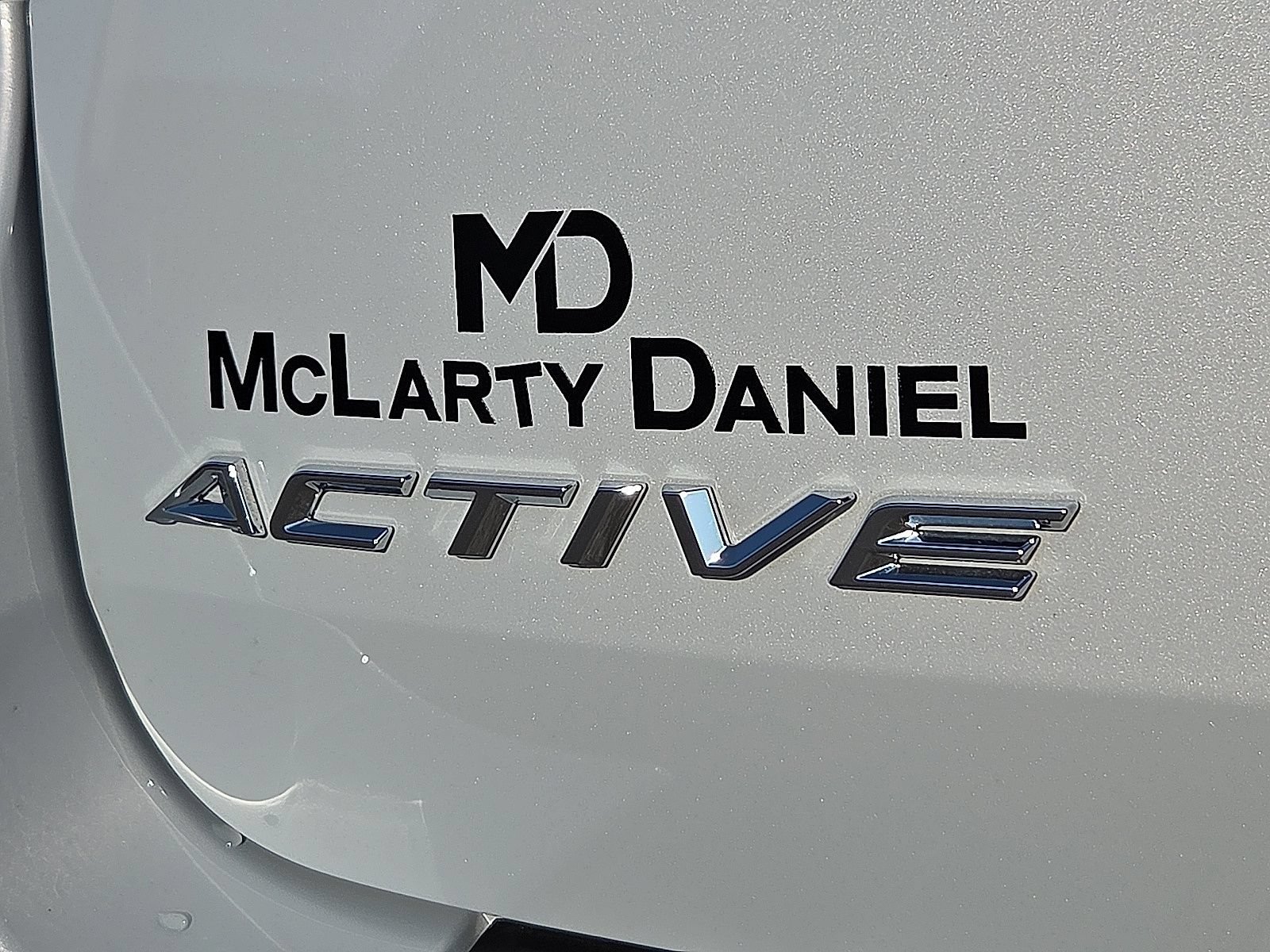 Certified 2026 Ford Explorer Active RWD image 9