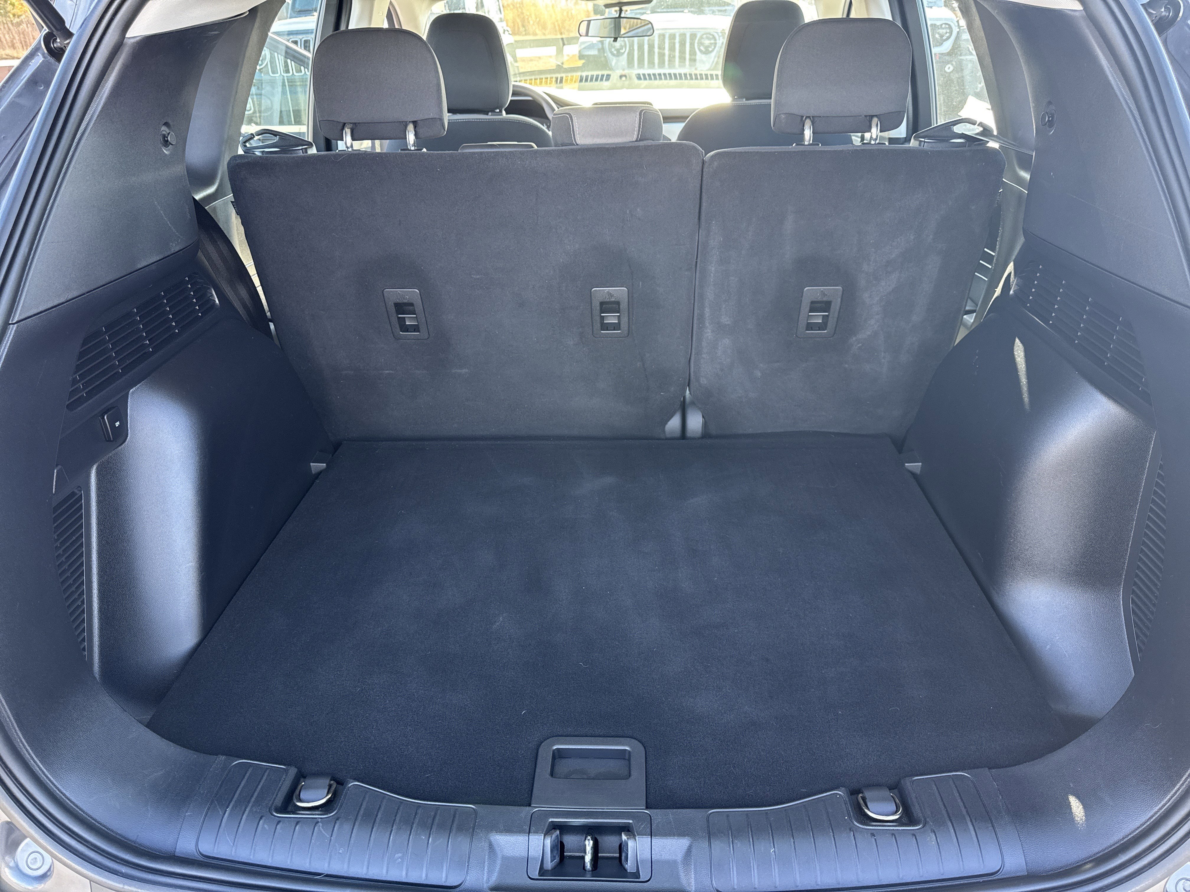 Certified 2022 Ford Escape S image 17