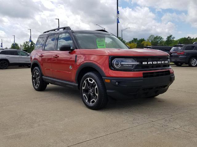 Certified 2022 Ford Bronco Sport Outer Banks w/ Tech Package AWD/4WD image 9