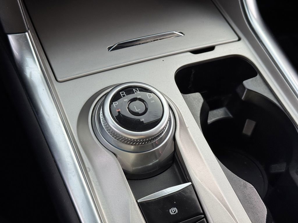 Certified 2023 Ford Explorer XLT w/ Equipment Group 202A image 19