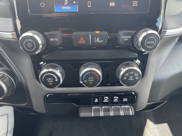 Used 2025 RAM 1500 Big Horn AWD/4WD image 11