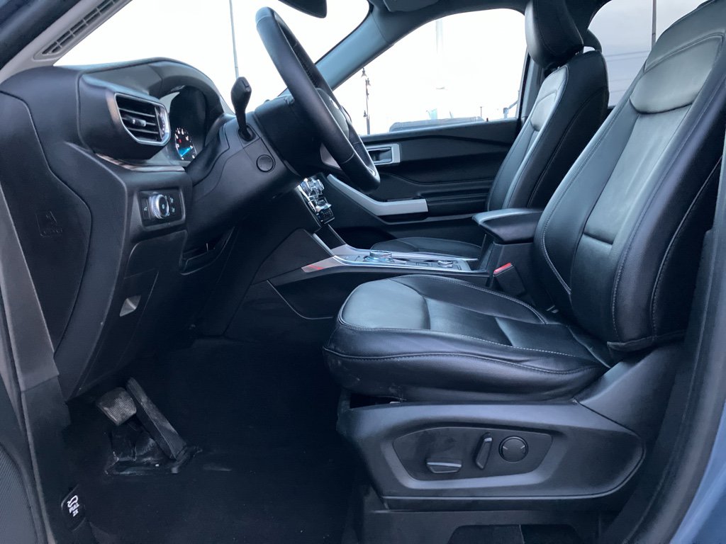 Certified 2021 Ford Explorer Limited w/ Equipment Group 301A image 29