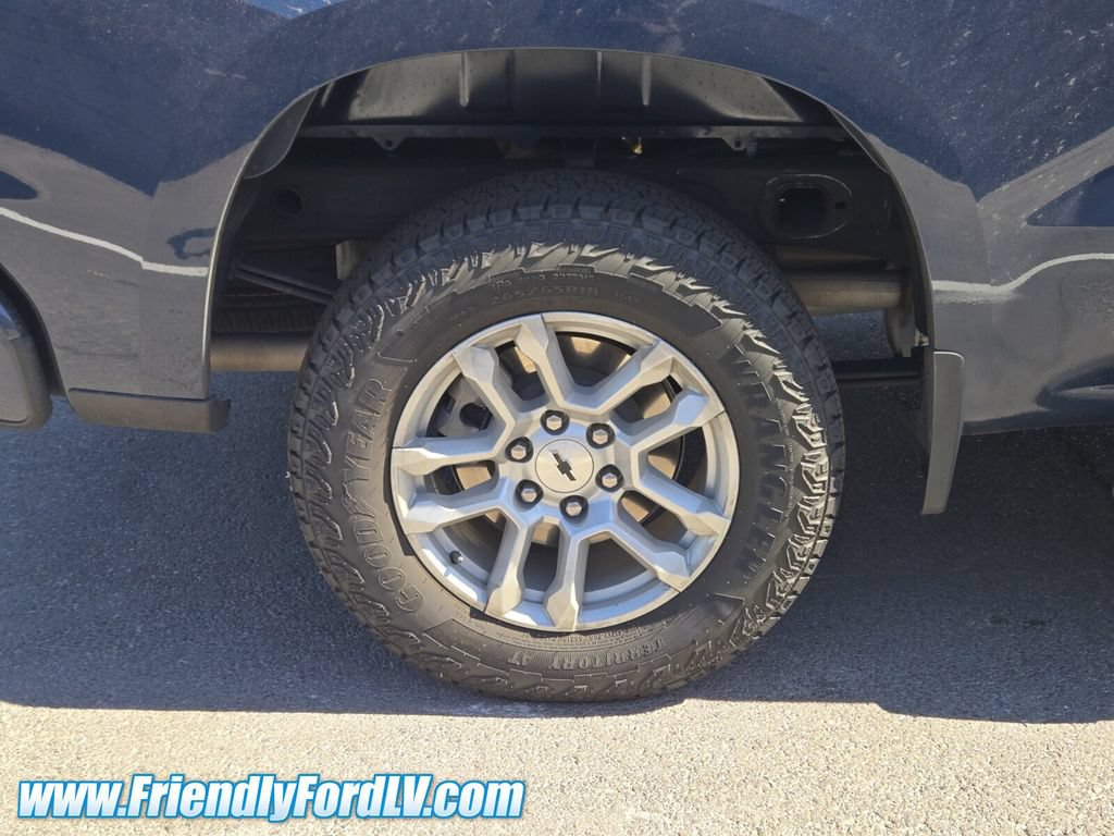 Used 2023 Chevrolet Silverado 1500 RST w/ Z71 Off-Road Package AWD/4WD image 5