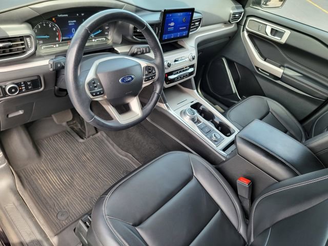 Certified 2023 Ford Explorer XLT w/ Equipment Group 202A AWD/4WD image 19